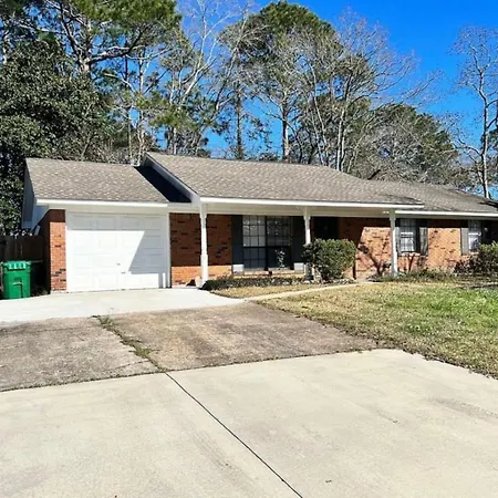 Villa Cozy Ocean Springs Get-Away